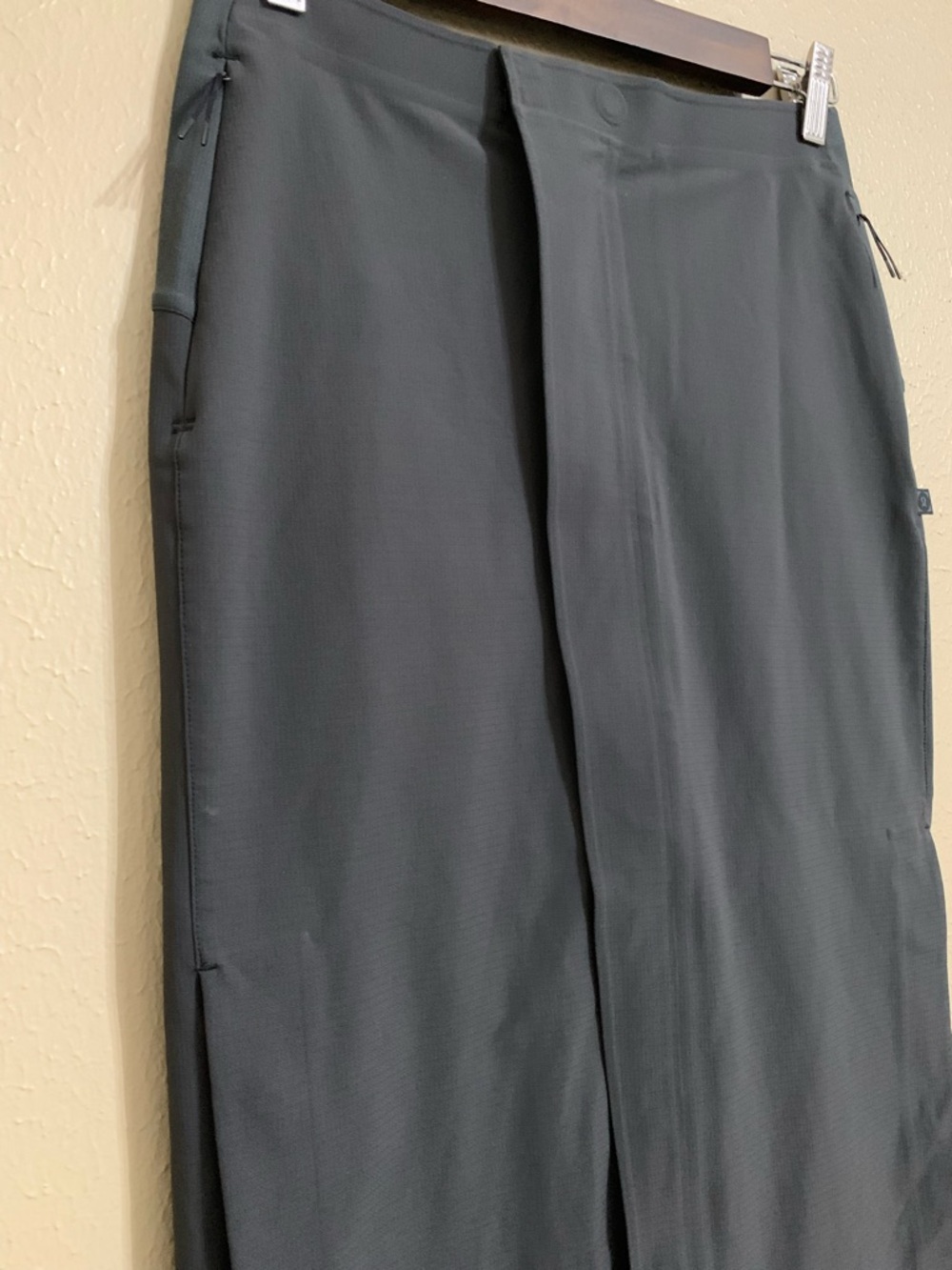Lululemon Lab Midi Skirt Womens 6 Dark Grey Technical Wrap Front Pockets - Picture 6 of 8